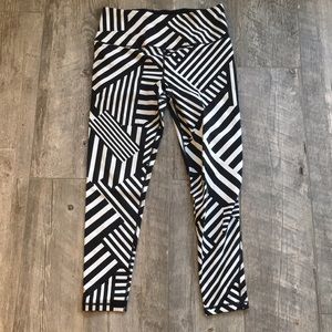 Victoria’s Secret Sport Tights Large